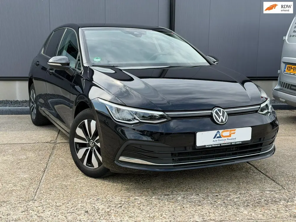 Volkswagen Golf 2.0 TDI 116 PK LIFE / NAVIGATIE / STOELVERW uit 2023