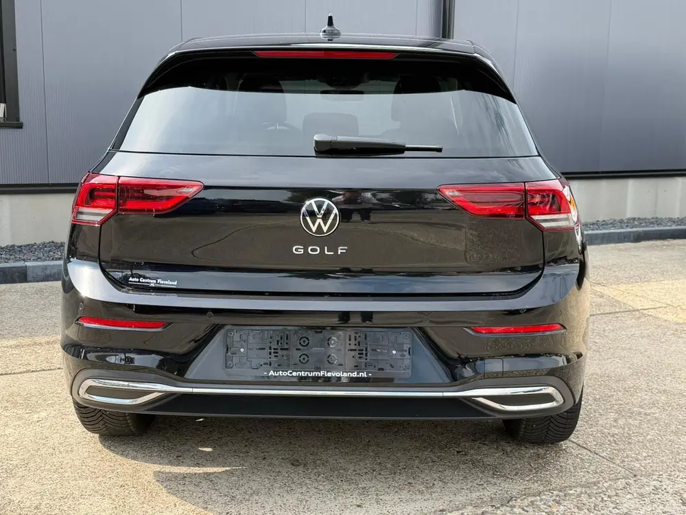 Volkswagen Golf 2.0 TDI 116 PK LIFE / NAVIGATIE / STOELVERW uit 2023, foto 9