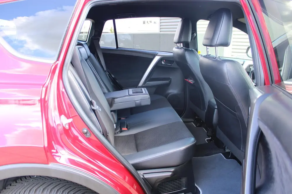 Toyota RAV4 2.5 Hybrid Dynamic Plus TREKHAAK, NAVIGATIE BEAR uit 2019, foto 12