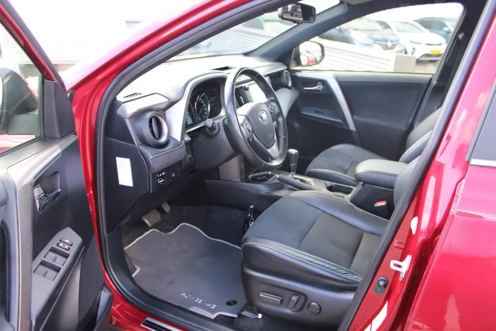 Toyota RAV4 2.5 Hybrid Dynamic Plus TREKHAAK, NAVIGATIE BEAR uit 2019, foto 17