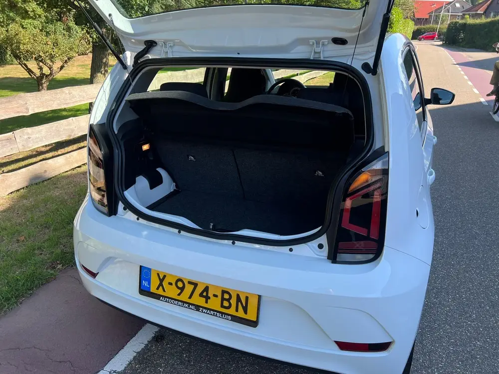 Volkswagen Up! 1.0 Airco Line Keeping uit 2023, foto 10