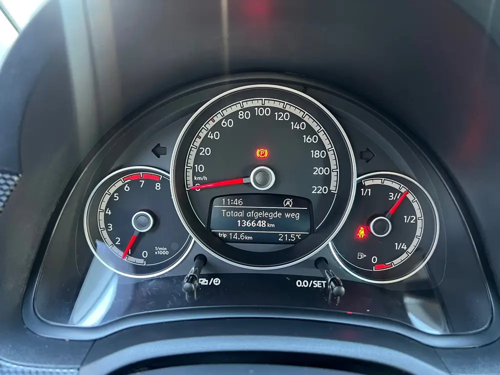 Volkswagen Up! 1.0 Airco Line Keeping uit 2023, foto 18