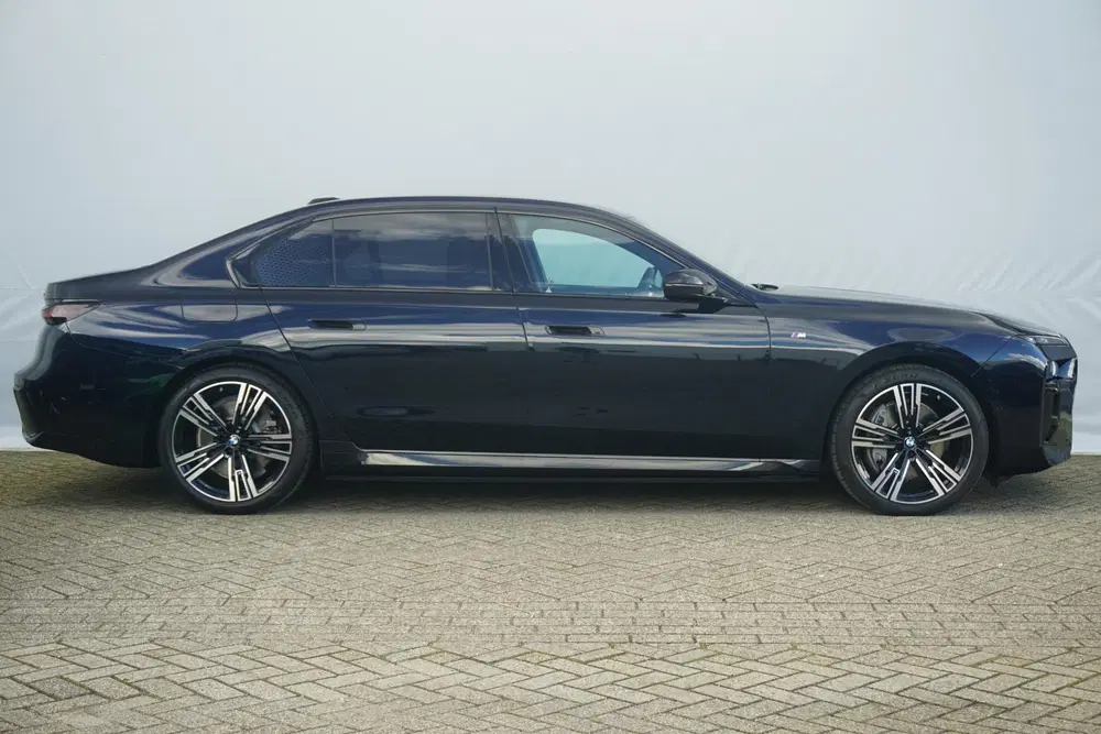 BMW i7 xDrive60 M Sportpakket uit 2024, foto 4