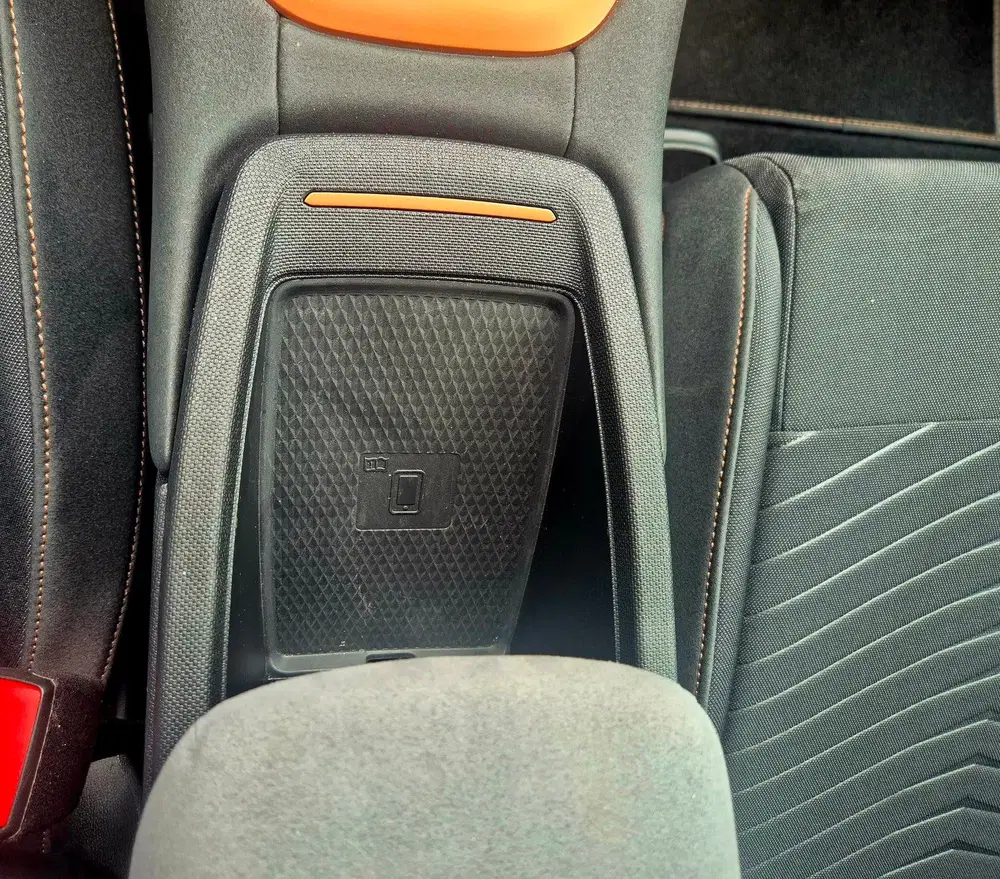 Cupra Born Impulse 62 kWh uit 2024, foto 11