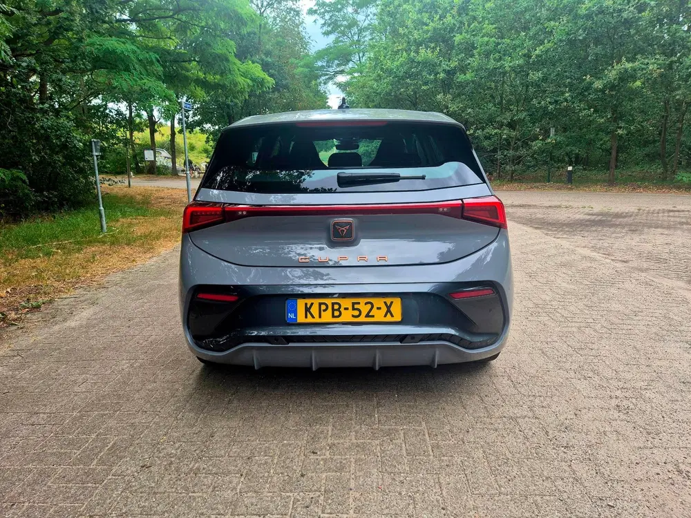 Cupra Born Impulse 62 kWh uit 2024, foto 3