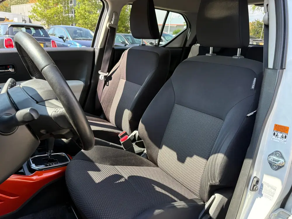 Suzuki Ignis 1.2 Stijl AUTOMAAT (RIJKLAARPRIJS/BOVAG) uit 2019, foto 12