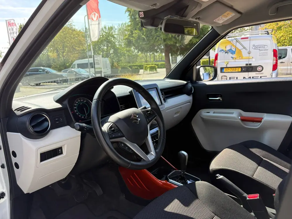 Suzuki Ignis 1.2 Stijl AUTOMAAT (RIJKLAARPRIJS/BOVAG) uit 2019, foto 7