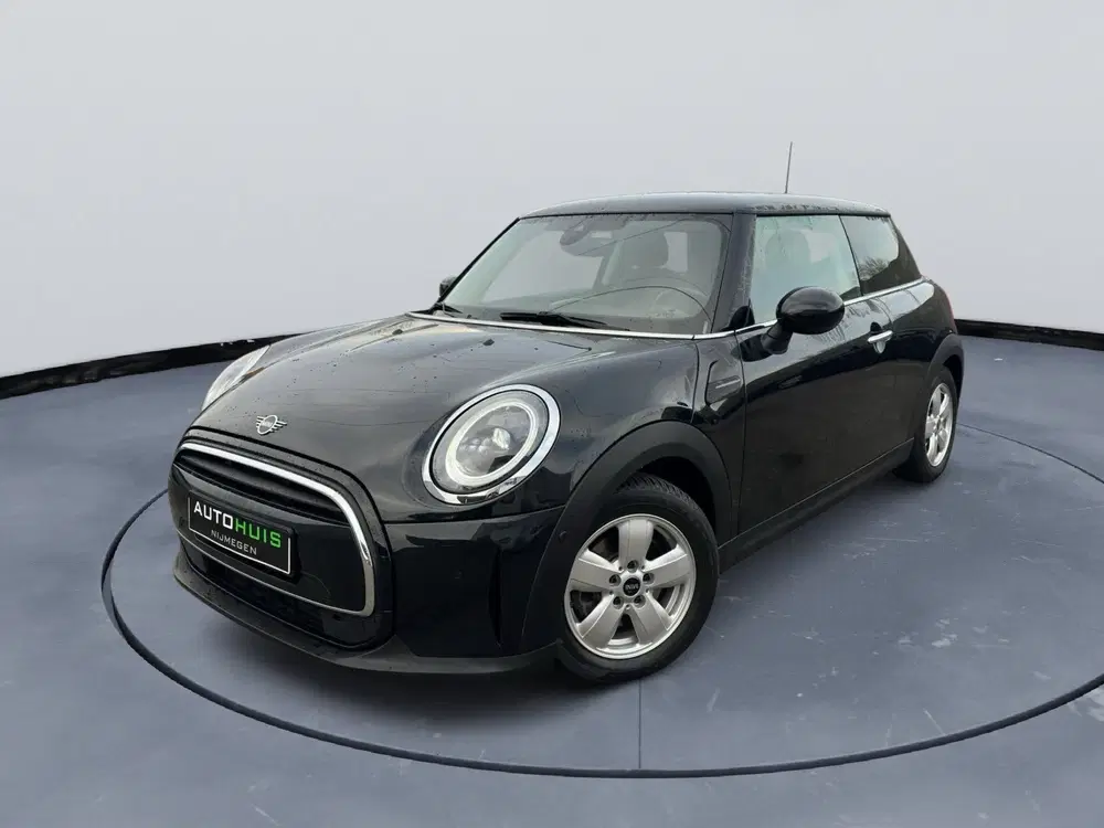 Mini Cooper 1.5 Cooper Essential Trim Automaat Stoelve uit 2023, foto 11