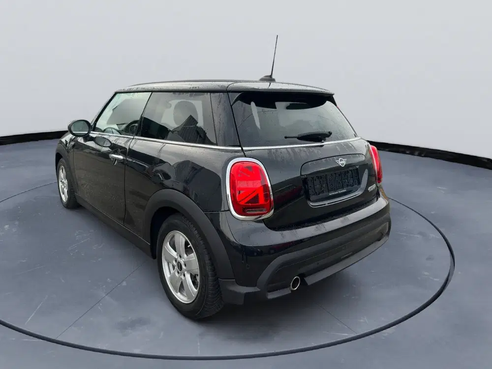 Mini Cooper 1.5 Cooper Essential Trim Automaat Stoelve uit 2023, foto 5
