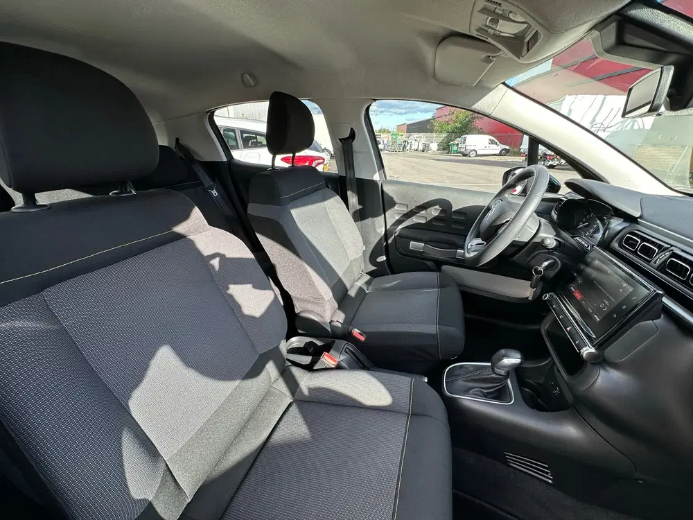 Citroën C3 Citroen C3 1.2 PureTech S&S Shine Automaat uit 2021, foto 13