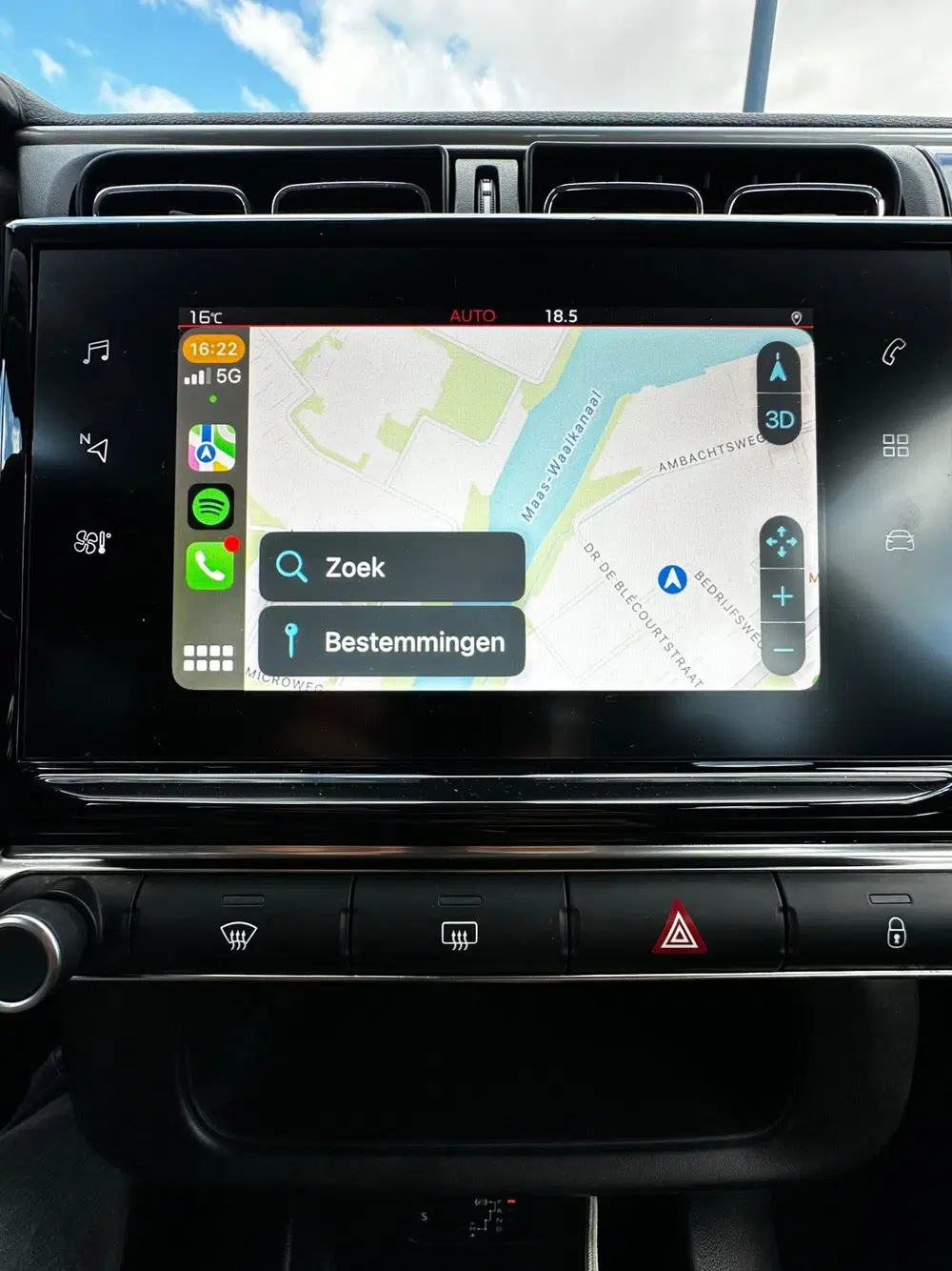 Citroën C3 Citroen C3 1.2 PureTech S&S Shine Automaat uit 2021, foto 19