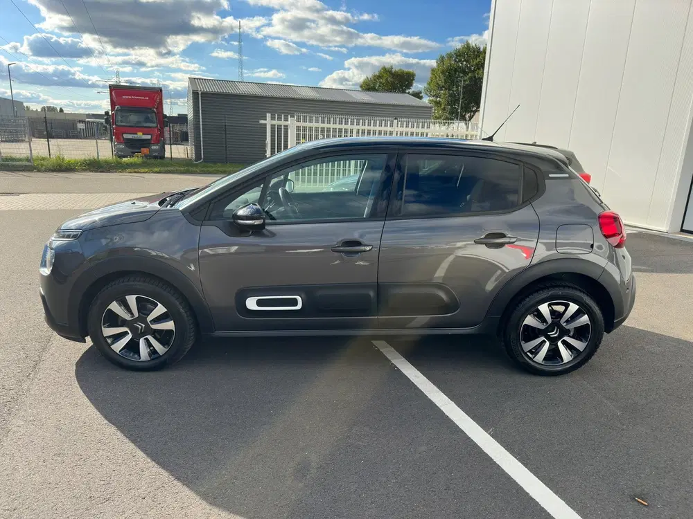 Citroën C3 Citroen C3 1.2 PureTech S&S Shine Automaat uit 2021, foto 4