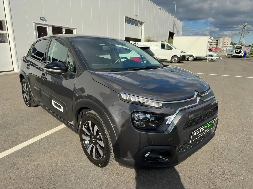 Citroën C3 Citroen C3 1.2 PureTech S&S Shine Automaat uit 2021, foto 9