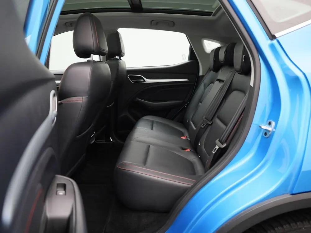 MG ZS Long Range Luxury 70 kWh uit 2023, foto 12