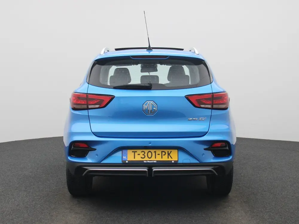 MG ZS Long Range Luxury 70 kWh uit 2023, foto 5