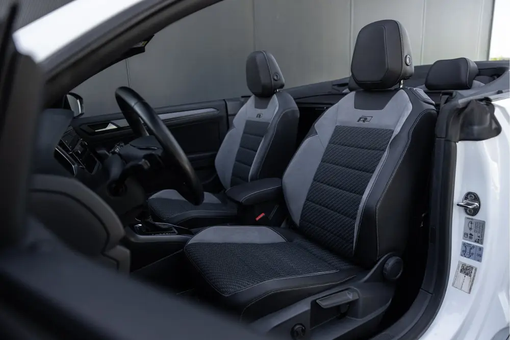 Volkswagen T-Roc Cabrio 1.5 TSI R-Line | Beats | 18'' | Stoe uit 2021, foto 10