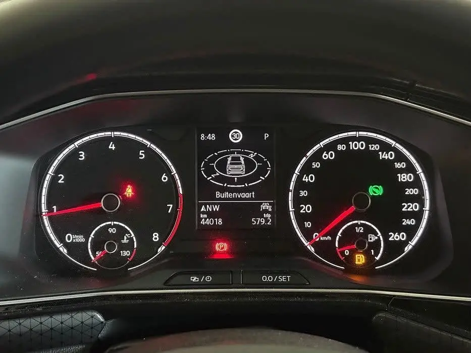 Volkswagen T-Cross 1.5 TSI Style Business R - Automaat - Nav uit 2020, foto 5