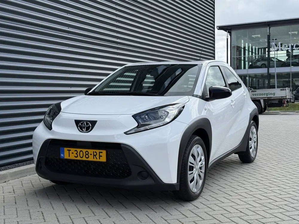 Toyota Aygo X 1.0 VVT-i MT Play Apple uit 2023, foto 14
