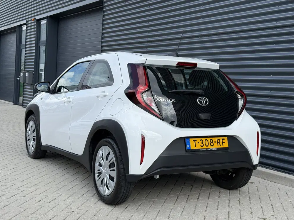Toyota Aygo X 1.0 VVT-i MT Play Apple uit 2023, foto 15
