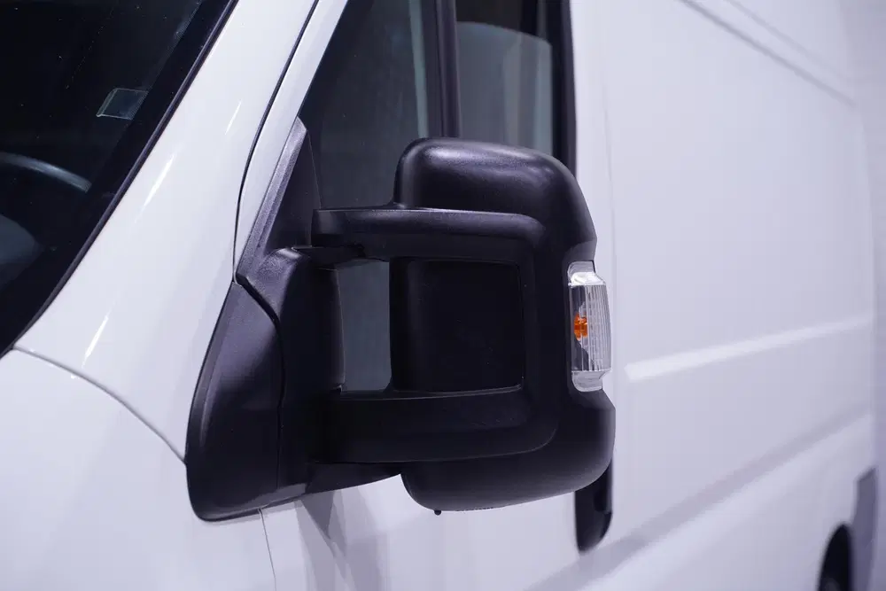 Peugeot Boxer 2.2 BlueHDi 140 pk L2H2 Premium Navi uit 2020, foto 19