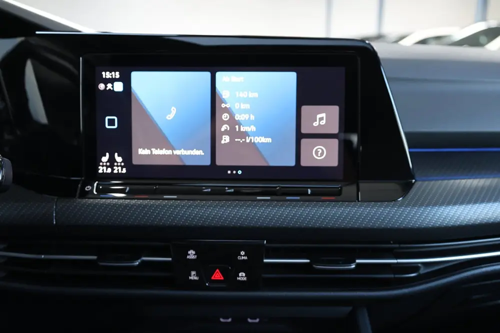 Volkswagen Golf 1.5 eTSI R-Line IQ+LED/VIRTUAL/SFEER/ALCANTA uit 2020, foto 16
