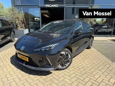 MG MG4 Luxury 64 kWh Long Range uit 2023
