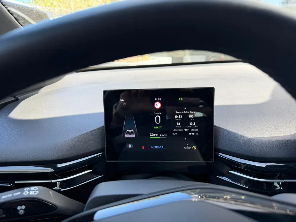 MG MG4 Luxury 64 kWh Long Range uit 2023, foto 13