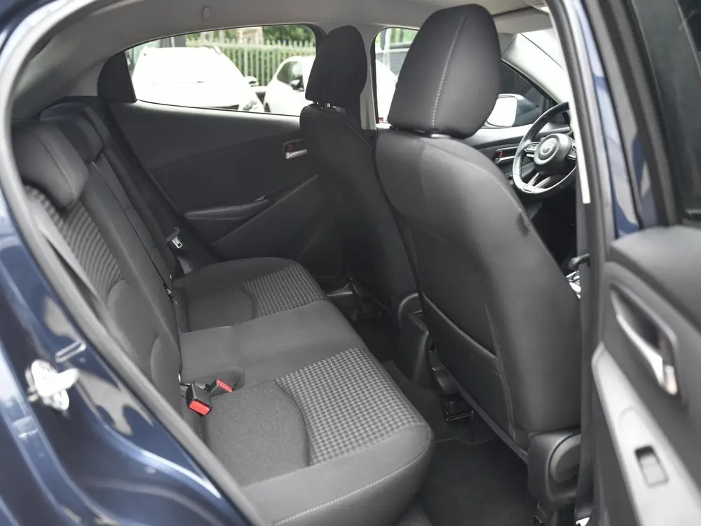 Mazda 2 1.5 Skyactiv-G SkyLease GT Airco Cruise Navi PDC uit 2019, foto 7