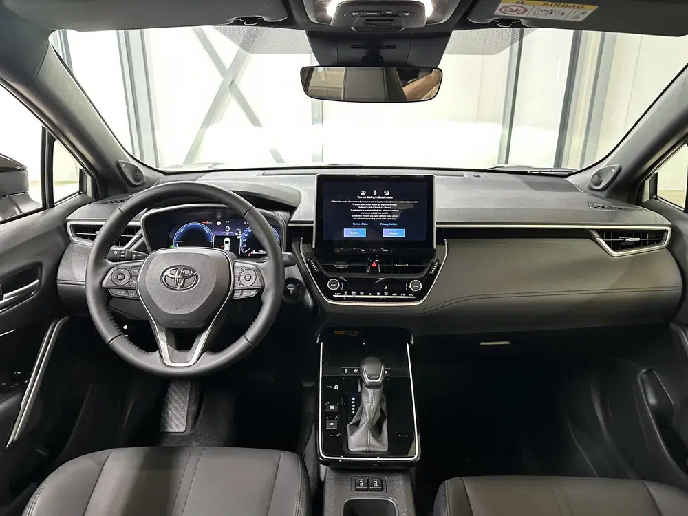 Toyota Corolla Cross Hybrid 180 Executive uit 2025, foto 4