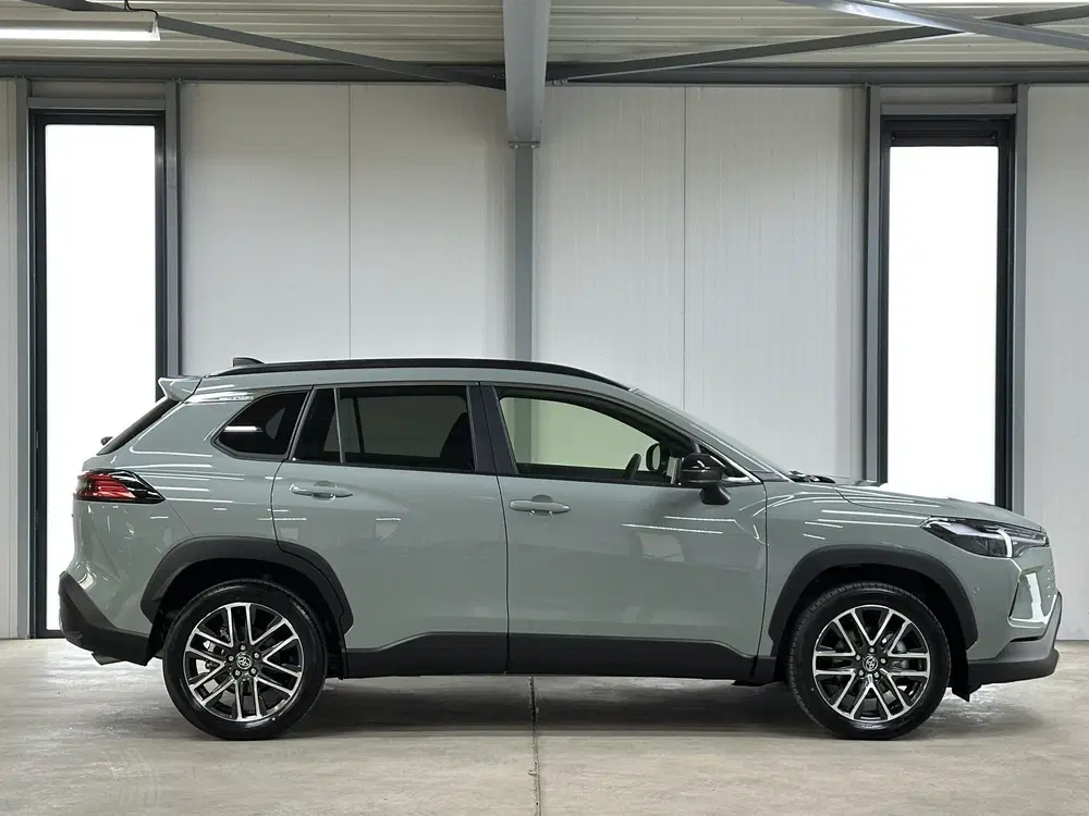 Toyota Corolla Cross Hybrid 180 Executive uit 2025, foto 6