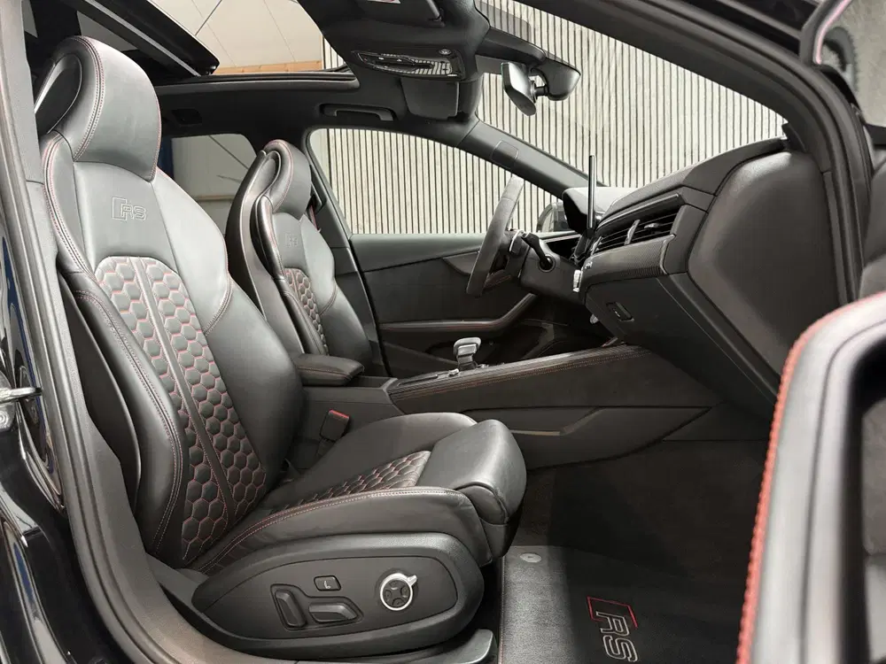 Audi RS4 2.9 TFSI Quattro uit 2020, foto 19