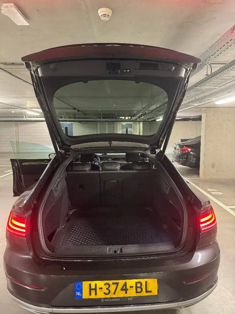 Volkswagen Arteon 2.0 TSI 190pk 7-DSG 2020 Grijs uit 2020, foto 9