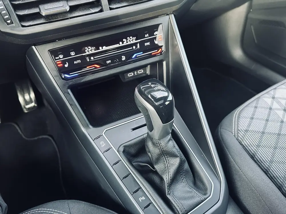 Volkswagen Polo 1.0 TSI R-Line Navi/Camera/AppleCarPlay/xeno uit 2024, foto 8