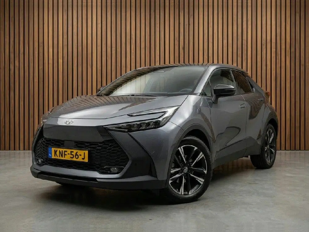 Toyota C-Hr 1.8 Hybrid 140 Dynamic navigtatie uit 2026