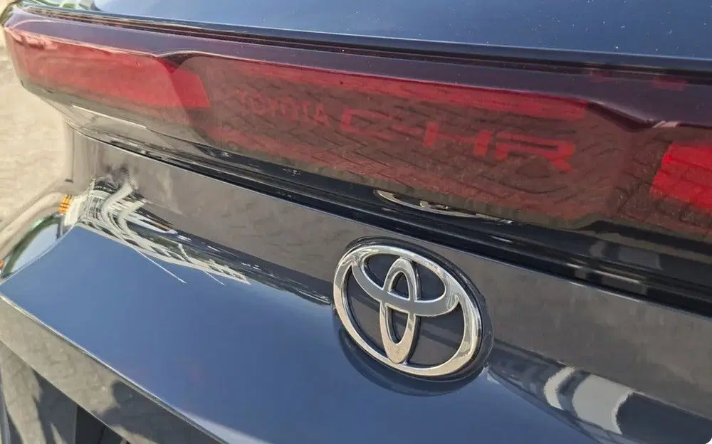 Toyota C-Hr 1.8 Hybrid 140 Dynamic navigtatie uit 2026, foto 10