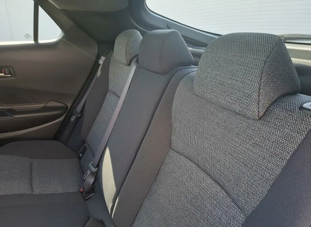 Toyota C-Hr 1.8 Hybrid 140 Dynamic navigtatie uit 2026, foto 12