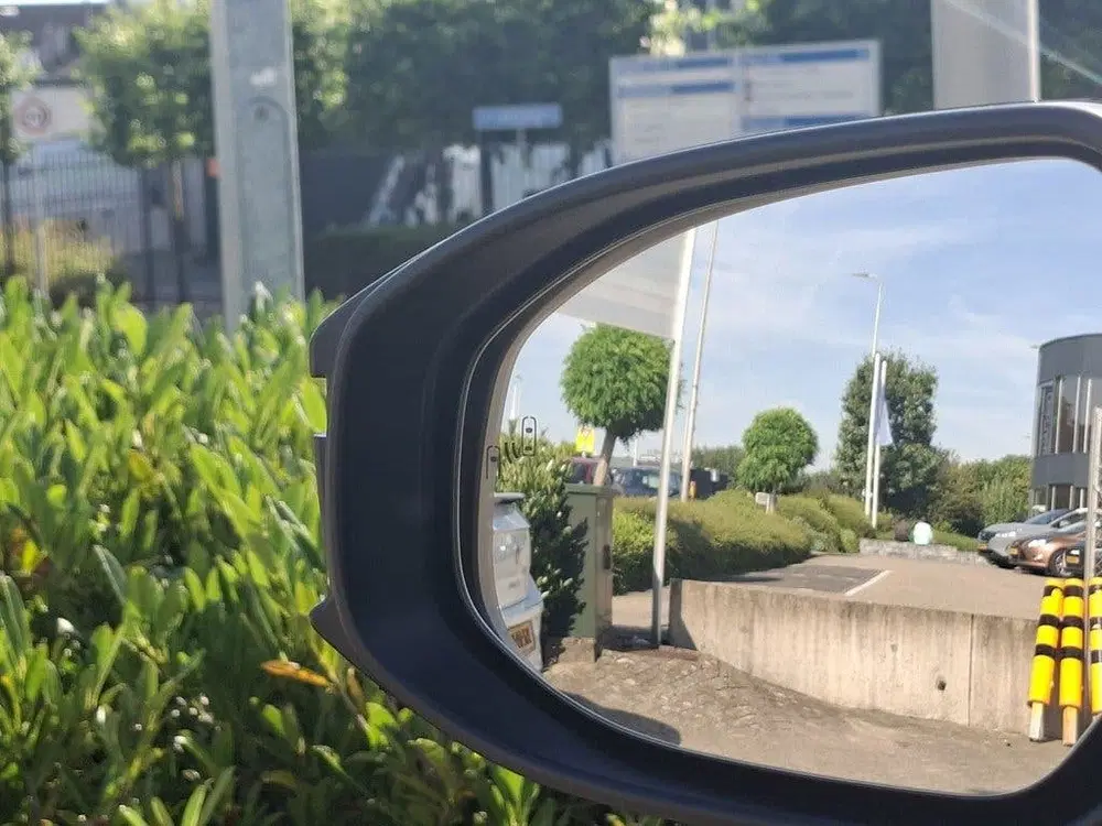Toyota C-Hr 1.8 Hybrid 140 Dynamic navigtatie uit 2026, foto 9