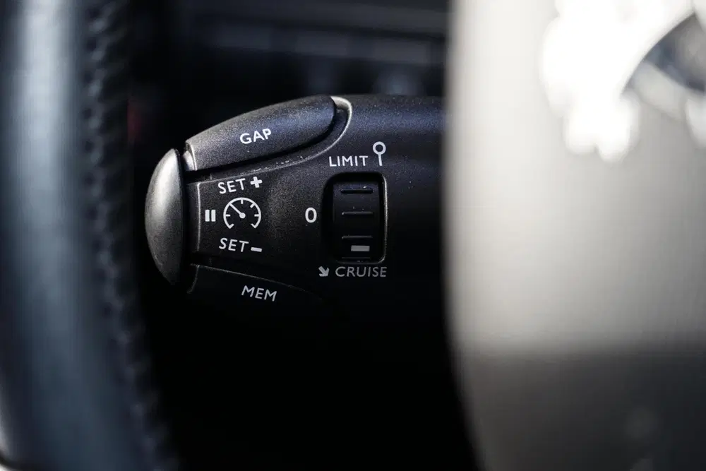Peugeot 308 1.2 PureTech Allure Pack uit 2020, foto 9