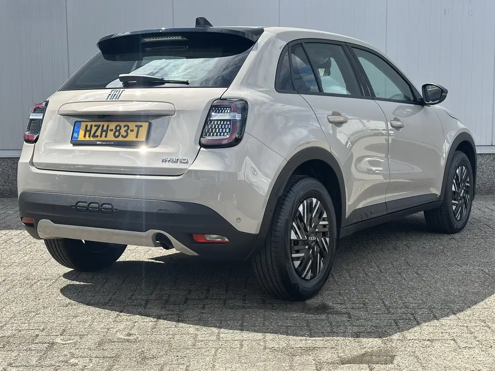 Fiat 600 1.2 Hybrid Icon uit 2025, foto 3