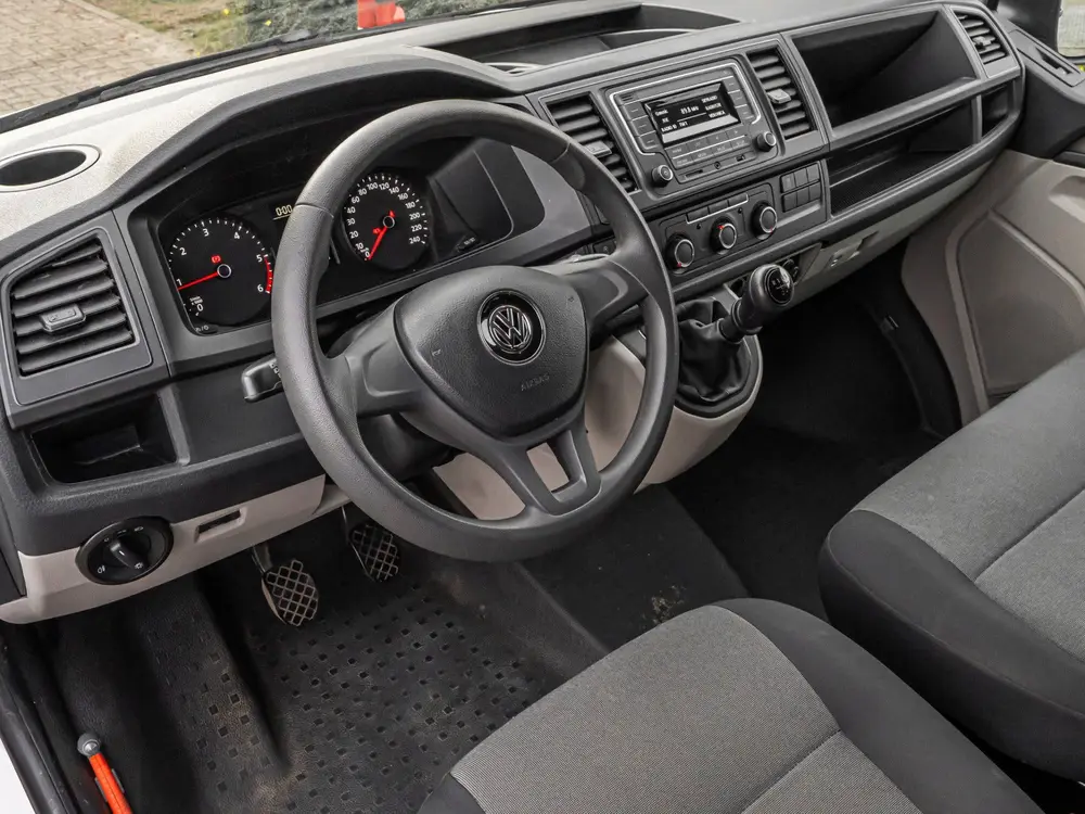 Volkswagen Transporter Kombi 2.0 TDI L1H1 EX BTW BPM VRIJ PR uit 2019, foto 19