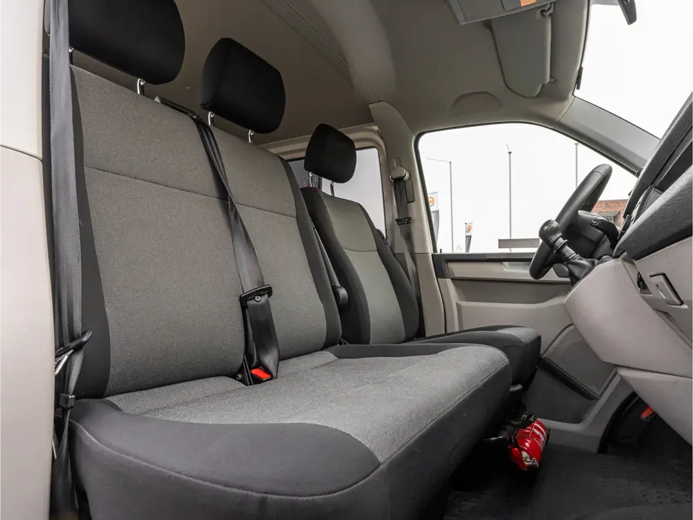 Volkswagen Transporter Kombi 2.0 TDI L1H1 EX BTW BPM VRIJ PR uit 2019, foto 4
