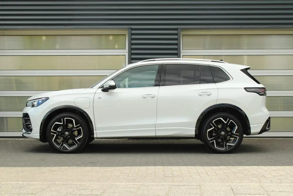 Volkswagen Tiguan 1.5 eHybrid 204pk R-Line Edition | Panoram uit 2026, foto 11
