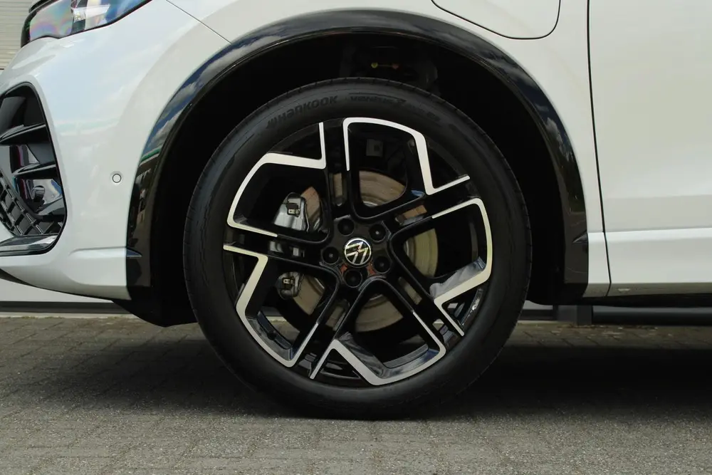 Volkswagen Tiguan 1.5 eHybrid 204pk R-Line Edition | Panoram uit 2026, foto 12