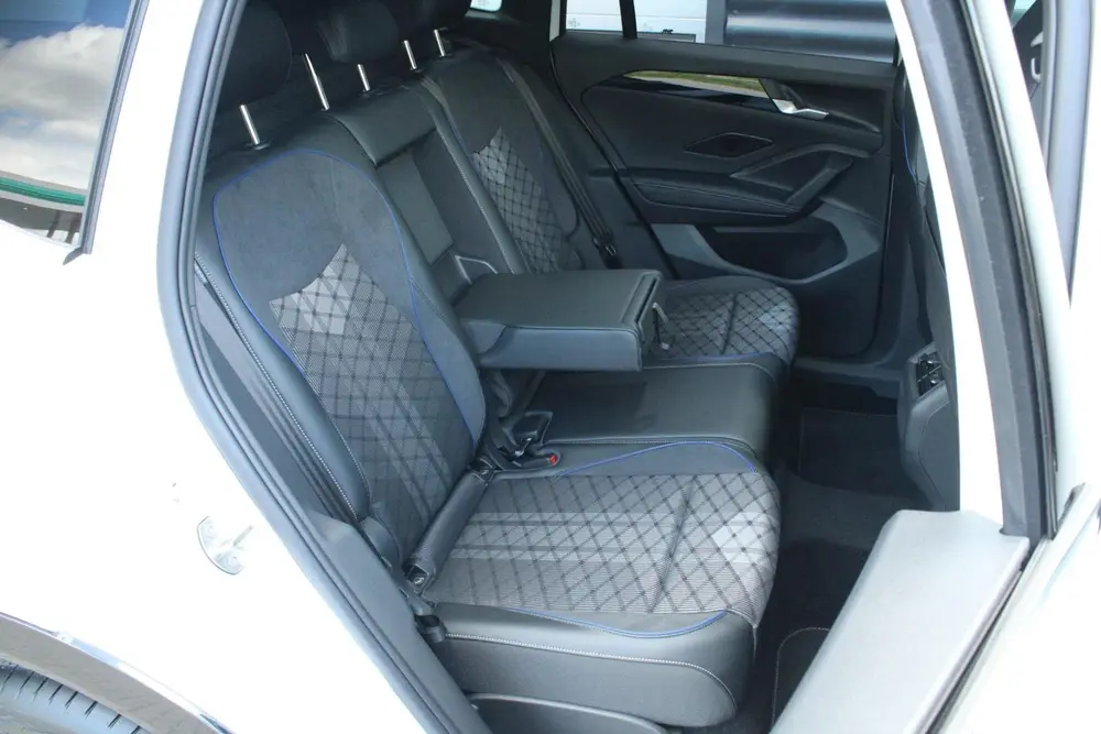 Volkswagen Tiguan 1.5 eHybrid 204pk R-Line Edition | Panoram uit 2026, foto 16