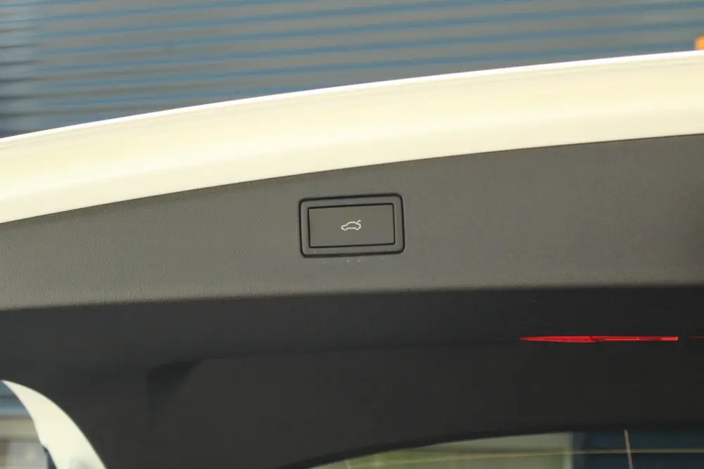 Volkswagen Tiguan 1.5 eHybrid 204pk R-Line Edition | Panoram uit 2026, foto 19