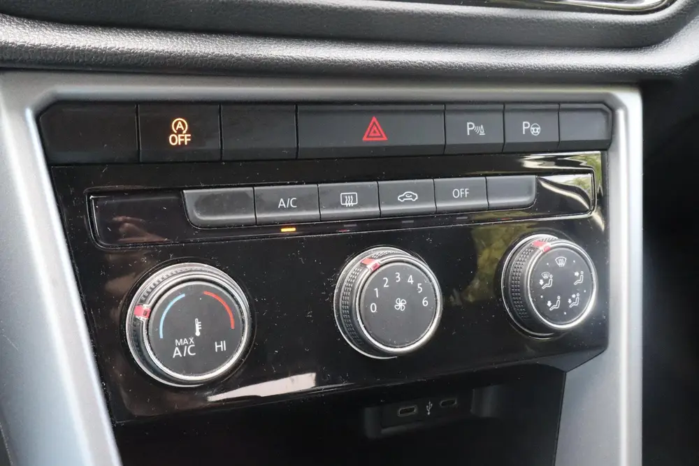 Volkswagen T-Roc 1.0 TSI Life | NL auto | Cruise control ada uit 2022, foto 9