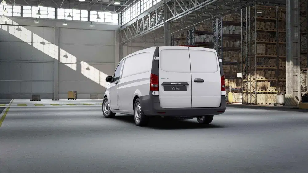 Mercedes-Benz Vito 112 uit 2024, foto 10
