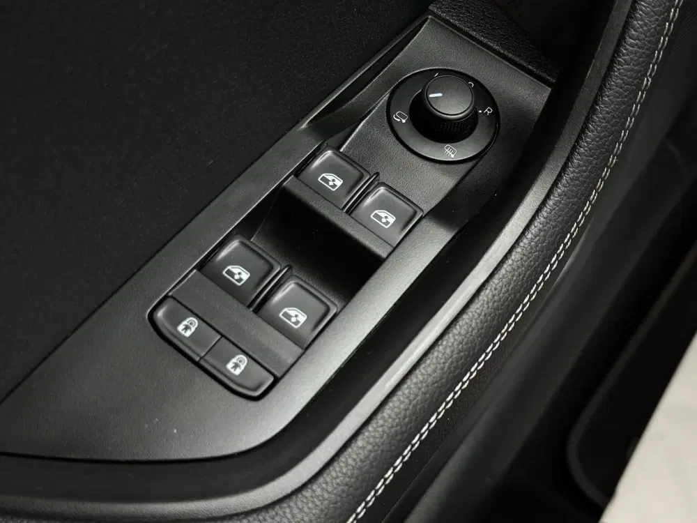 Skoda Superb iV 218PK DSG HYBRID BUSINESS CAMERA uit 2020, foto 11