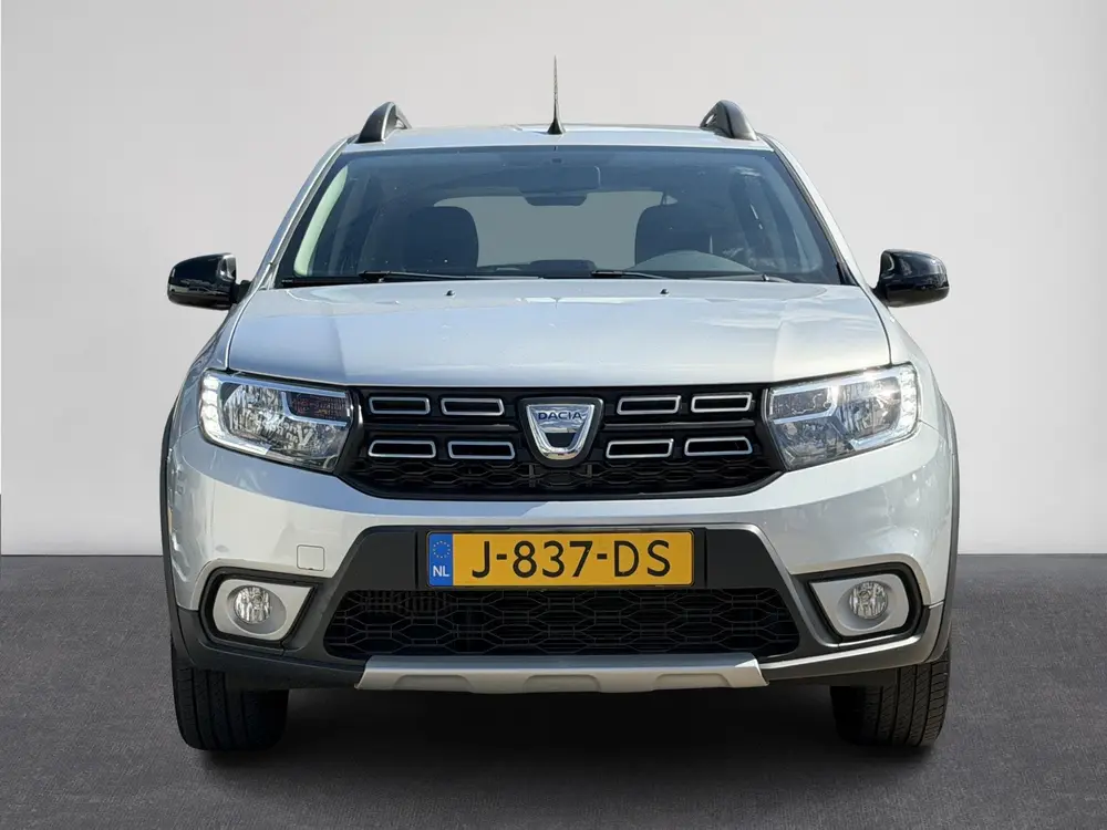 Dacia Sandero 1.0 TCe Bi-Fuel Stepway Serie Limitee 15th Ann uit 2020, foto 3