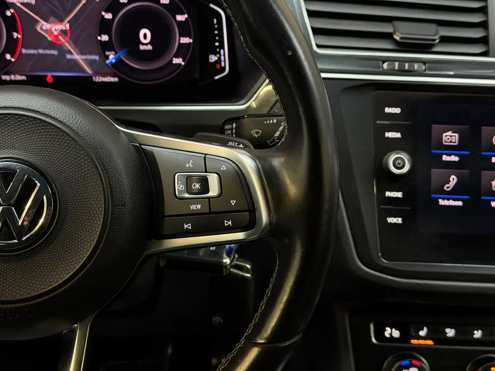 Volkswagen Tiguan 1.5 TSI 3x R-Line 2019 DSG LED PANO CAMERA uit 2019, foto 18